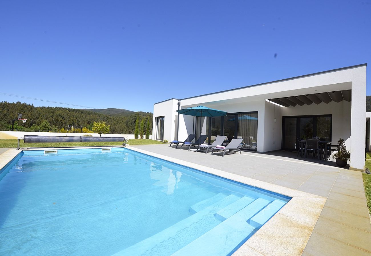 Villa à Ponte de Lima - Villa 239 Contemporary Holiday Villa in Ponte de Lima